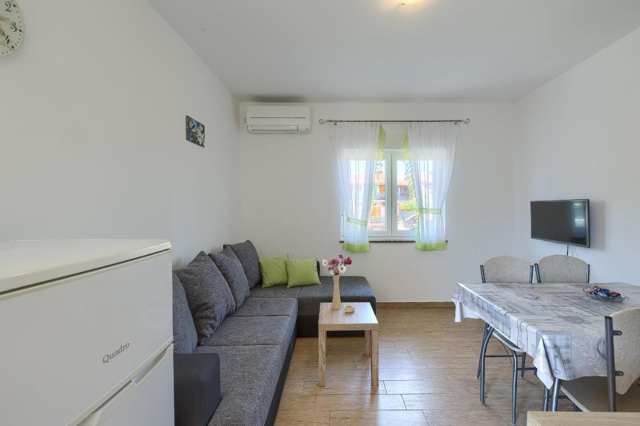 Apartman Mishel 2 Fazana Ngoại thất bức ảnh