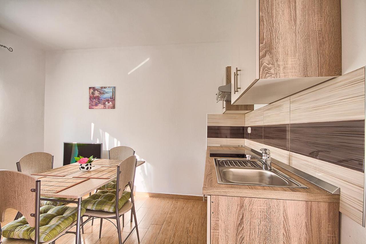Apartman Mishel 2 Fazana Ngoại thất bức ảnh